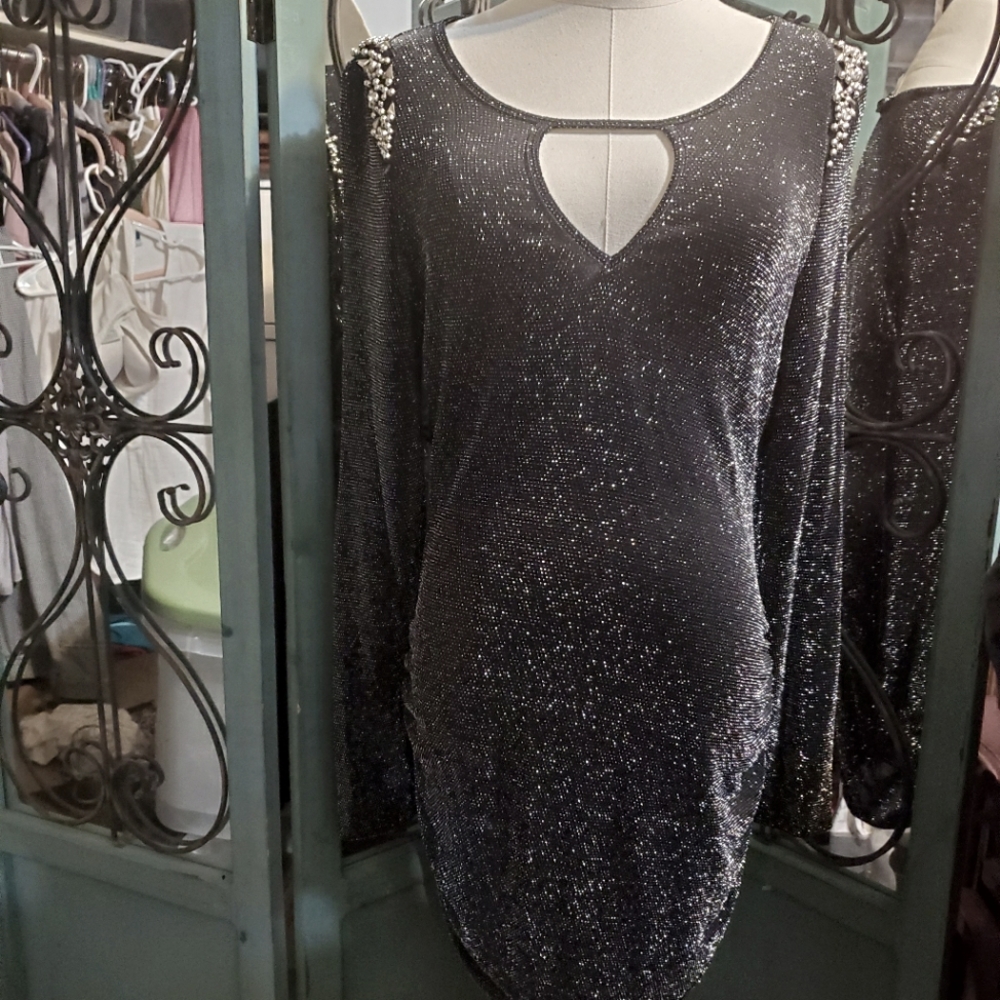 Gorgeous Venus dress sz L